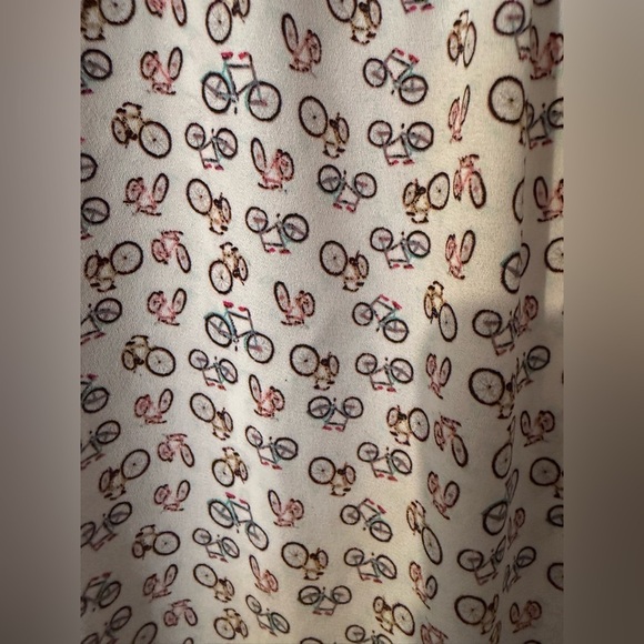 Bicycle Sleeveless Women's Top - Picture 3 of 6